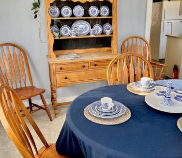 Eastport House | Cozy Capen Cottage