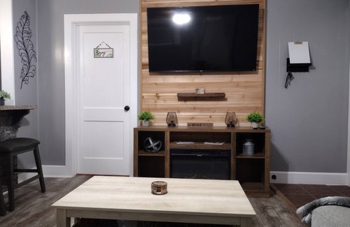 Lawton House | Cozy Casita in Lawton! Near Fort Sill! Perfect getaway for visitors!