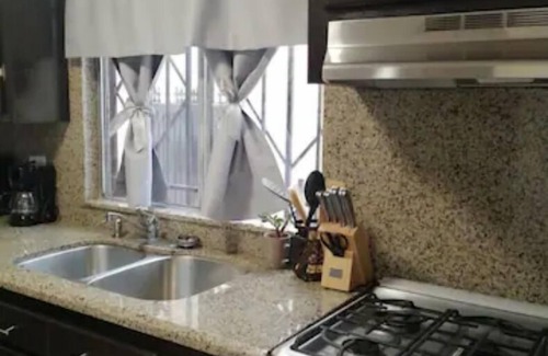 Playas de Tijuana House | COZY CASITA IN PLAYAS DE TIJUANA, the best area in Tijuana