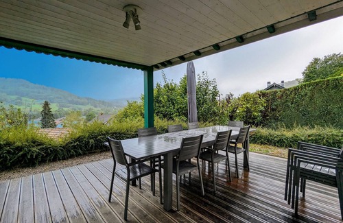 Fresse-sur-Moselle Cottage | Cozy chalet with spa and sauna, pets allowed