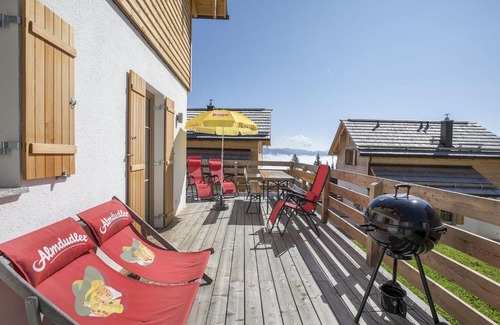 Weisspriach Ski Chalet | Cozy Chalet in Wei priach with Terrace