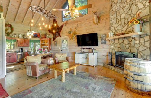 Hidden Lake House | Cozy Cherry Log Cabin with Hot Tub and Mountain Views!