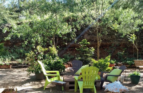 Cornudella de Montsant Cabin | Cozy Cottage in Cornudella de Montsant with Pool