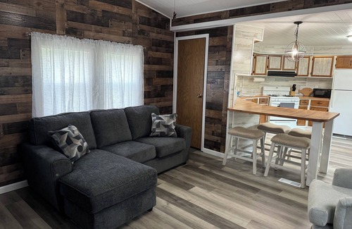 Bath House | Cozy Cohocton River Getaway