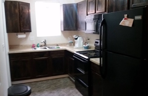 Holy Cross House | Cozy Comfortable 2 bedroom home