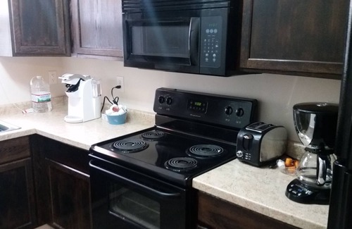 Holy Cross House | Cozy Comfortable 2 bedroom home