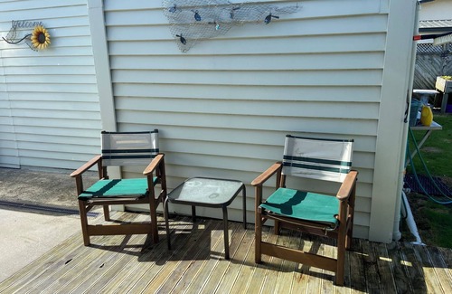 Whakatane Apartment | Cozy & comfortable, dog friendly cottage and close to CBD