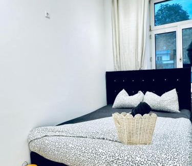 Klosterneuburg Apartment | Cozy & Comfy Studio Apartment Very Central