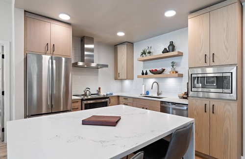 Tamarack Resort Condo | Cozy Condo|Gas Fireplace|Balcony w/Mountain View