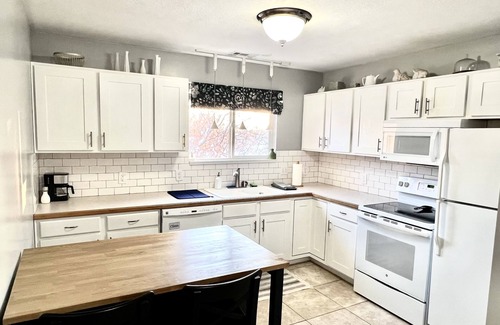 Salt Lake City Condo | Cozy condo minutes from ski resorts and downtown Salt Lake City
