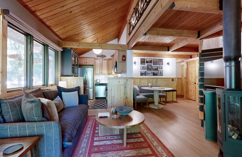 Whitefish Condo | Cozy condo with shared hot tub, pool, lake access, close to skiing