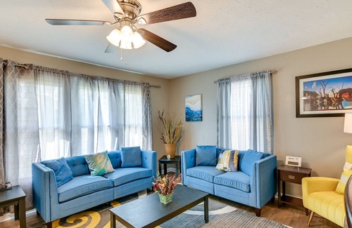 Fayetteville House | Cozy + Convenient Fayetteville Home ~ 7 Mi to Dtwn