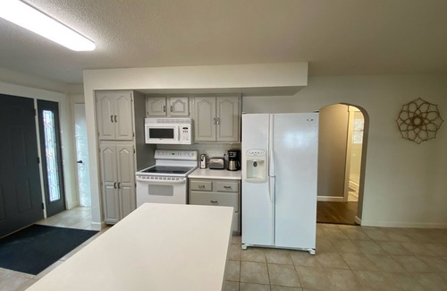 Brice Prairie House | Cozy Corner Cottages-3 Bedroom House Rental