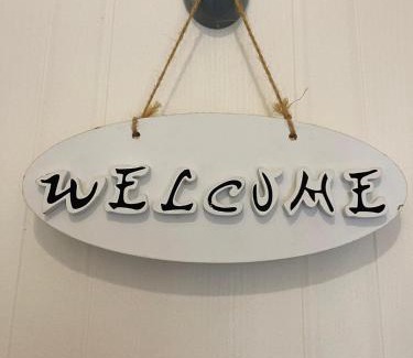 Lone Hill Apartment | Cozy Corner