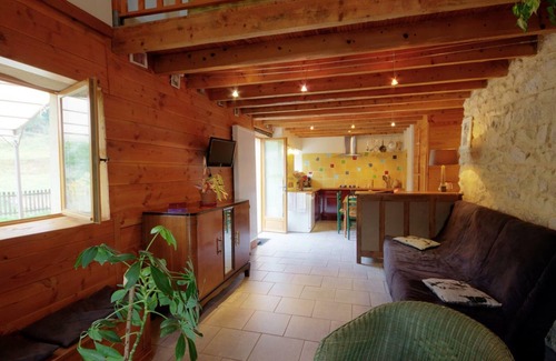 Saint-Andre-dʼApchon Apartment | Cozy cottage with spa and sauna - Pets allowed