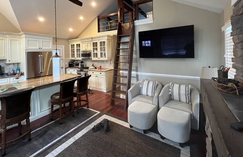 Point Lookout Cottage | Cozy Cottage by the Beach at the Point!