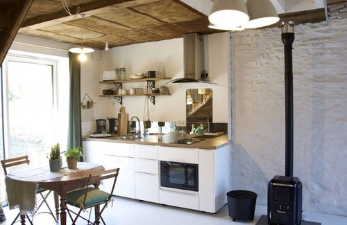 Louplande Cottage | Cozy Cottage for 2 on Dairy Farm near Le Mans with Private Garden, Wood Stove & Country Charm