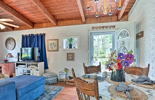 Summerville Historic District Cottage | Cozy Cottage < Half-Mi to Golfing!