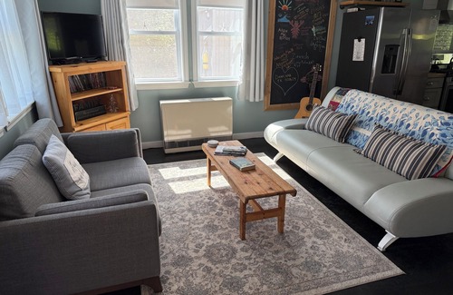 Northport House | Cozy Cottage in Bayside, Maine – Serene Water Views & Coastal Charm Year Round