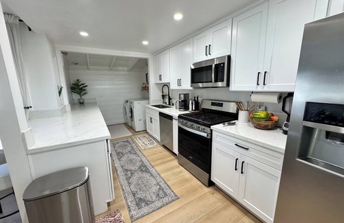 Harbor House | Cozy Cottage in Carson/Furnished/Pet-Friendly!