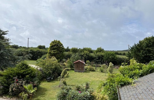 Flamanville Cottage | Cozy cottage in Flamanville with wifi and parking - 4 pers.