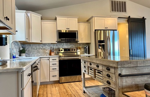 Lake Hamilton Cottage | Cozy Cottage on Lake Hamilton