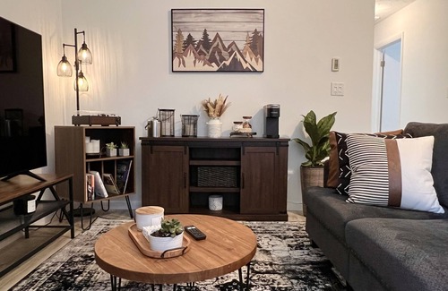 Mount Pocahontas Cottage | Cozy cottage retreat at the Poconos