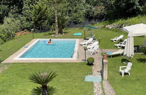 Sant'Agata de'Goti Villa | Cozy Country Villa with Pool and Large Outdoor Patio Donna Romina