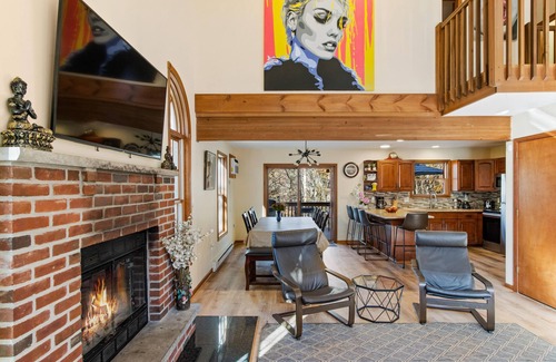 Bushkill House | Cozy Creekfront House with Sauna