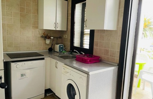 Denia Apartment | Cozy Denia apartment with Wi-Fi and air conditioning, near the beach