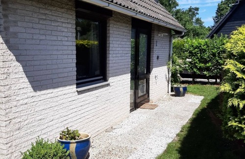 Herkingen House | Cozy detached vacation home with garden near the beach