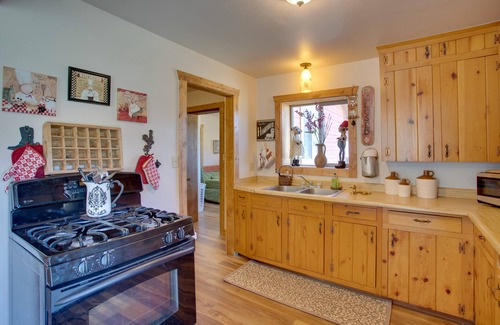Dolores House | Cozy Dolores Getaway: Hike, Fish + More!