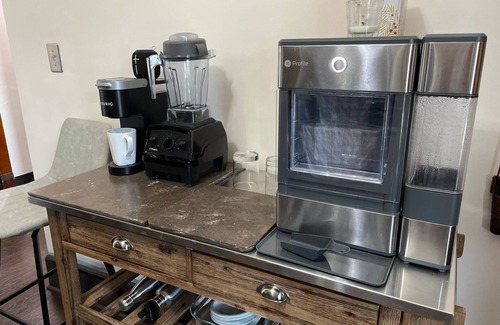 Bloomington Condo | Cozy Downtown Condo in County Seat