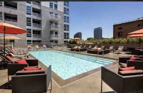 Downtown Los Angeles Apartment | Cozy DTLA 1BD Condo in Hart of LA LIVE w/Stunning Views, pool & parking!