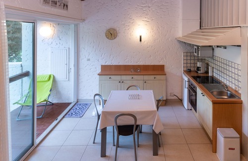 Seignosse Apartment | Cozy Duplex Studio Near Bourdaine Beach, Seignosse - Terrace, Private Park, Surf & Golf Nearby