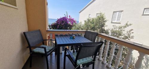 Mandre Apartment | Cozy family apt Iris only 20m from the beach in Mandre