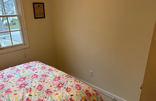 North Webster Cabin | Cozy, family-friendly cottage with comfortable appointments in a great community