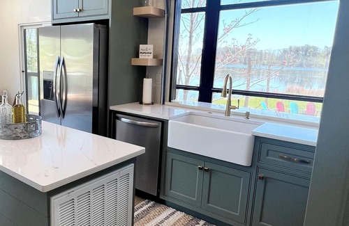 Tracy City Cottage | Cozy family friendly 2 bedroom lakefront cottage in charming Tracy City TN