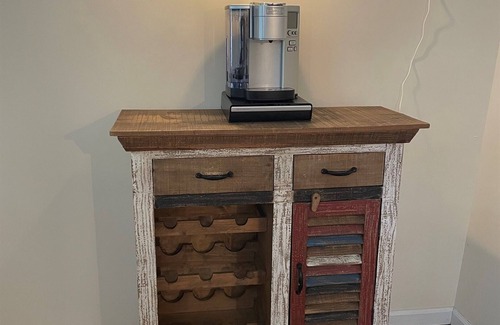 Pulaski House | Cozy Farmhouse Rental