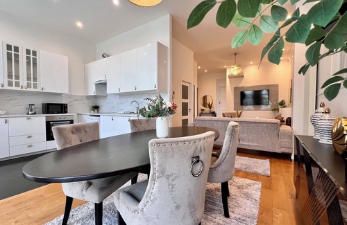 Brussels Apartment | Cozy for 9 Guests Brussels Midi Station
