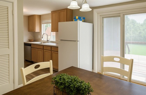 Jefferson Cottage | Cozy Getaway Near Lake O’ the Pines with Firepit & Pet-Friendly Bliss!