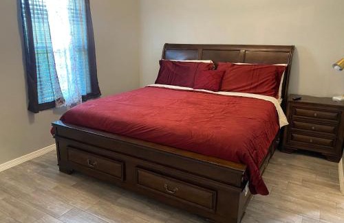 Edinburg Apartment | Cozy Getaway with King Bed near UTRGV