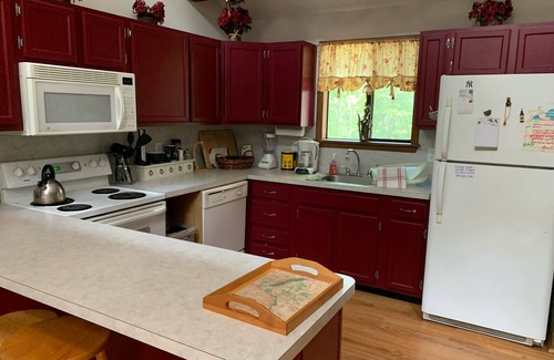 Lackawaxen House | Cozy Getaway with Room for All