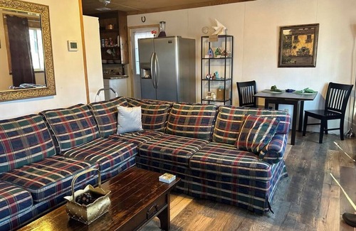 Jasper Cabin | Cozy Guest House cabin on 15 acre farm-stay Sanctuary