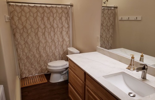 Bayfield House | Cozy Guest House near Downtown Bayfield with off street parking