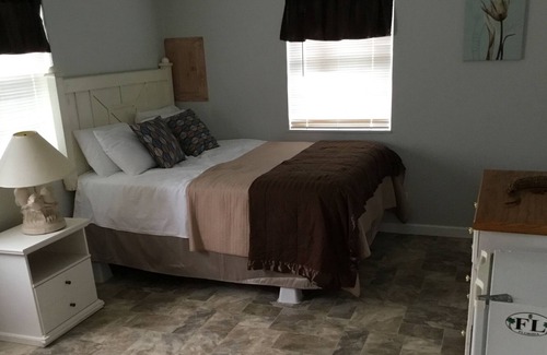 Panama City Apartment | Cozy guest house , very private and pet friendly