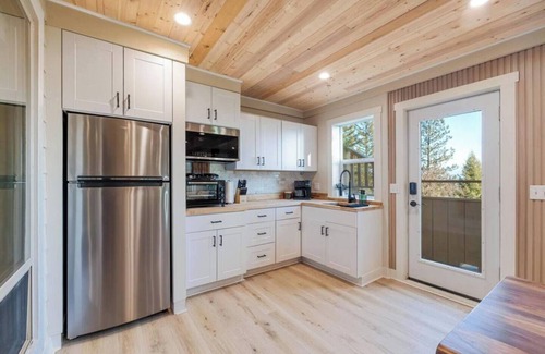 Sandpoint House | Cozy Guest House with Hot Tub, Dedicated Workspace & Views