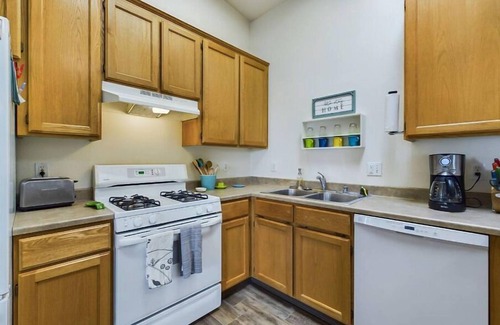 McKinleyville House | Cozy Haven w/Private Yard