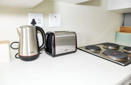 Greater Johannesburg Metropolitan Area Apartment | Cozy Hidden Gem in Midrand