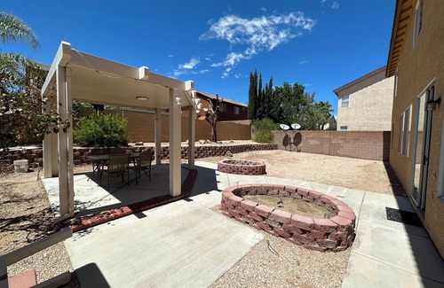 Spring Valley House | Cozy Home 2-4